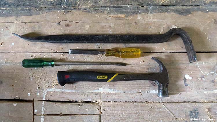 How to Lift up Your Floor Boards - Lifting & Nail Removal Tools