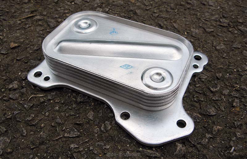 Oil Leaks - The Heat Exchanger or Oil Cooler (This example is fitted to a 1.3 Litre Diesel Engine, Fiat, Lancia, Opel, Suzuki & Vauxhall)