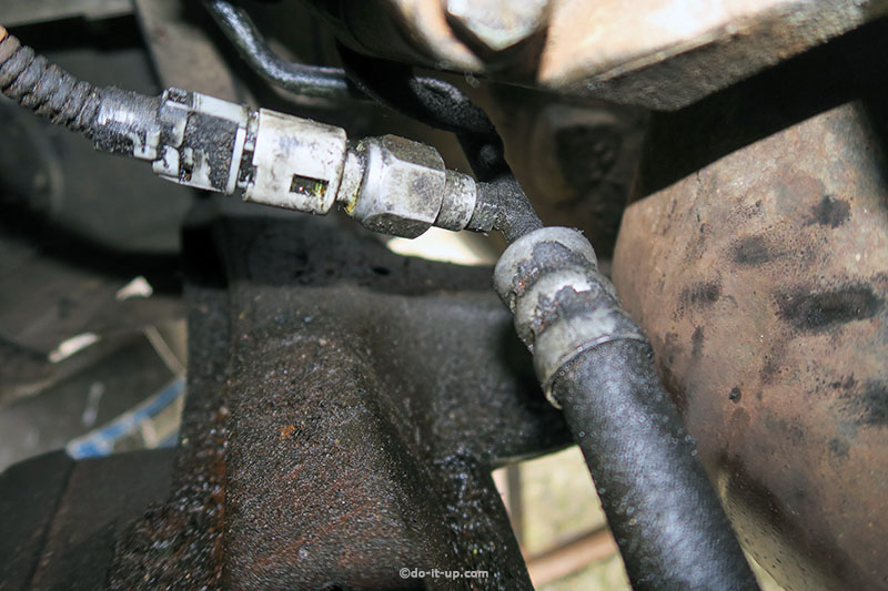 Oil Leaks - Power Steering Pressure Switch (This example is fitted to a 1.2 Litre Petrol Engine, Dacia, Nissan, Opel, Renault, Saab, Vauxhall)
